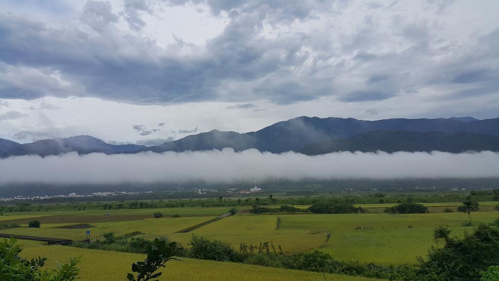 7 Milefog B&B Юйли Экстерьер фото