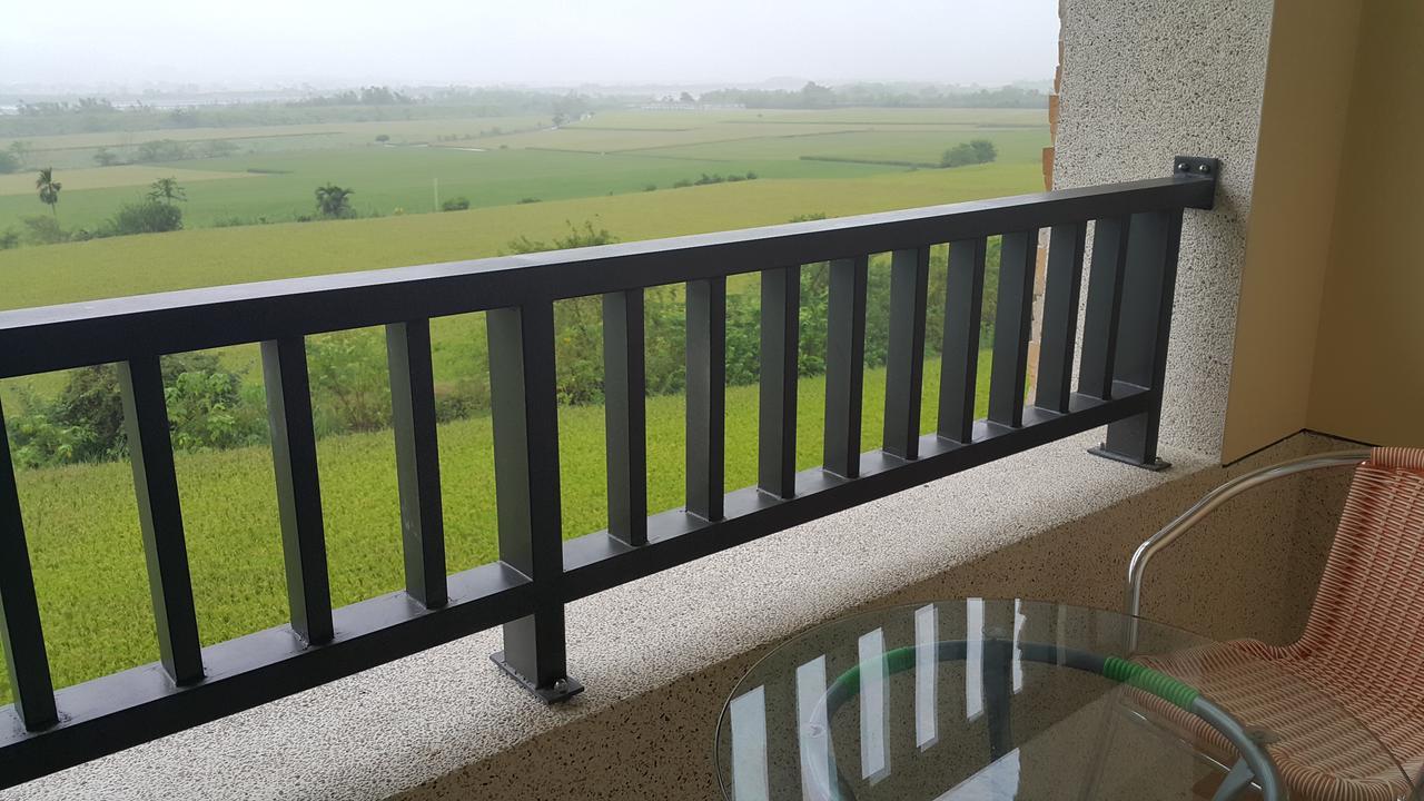 7 Milefog B&B Юйли Экстерьер фото